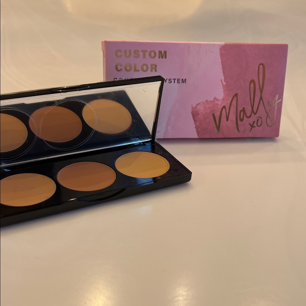Mally xo Custom Color Concealer Palette — Rich color Trio